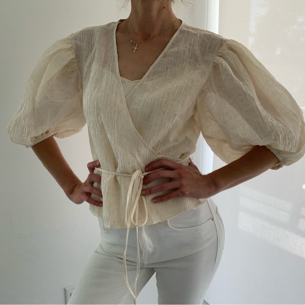 NWT H&M boho wrap puff balloon sleeves top/ blouse, size S